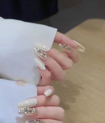 -和妍悦社美甲美睫