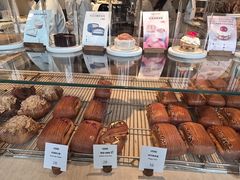 -VERIE BAKEHOUSE