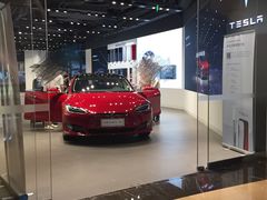 -TESLA 特斯拉(上海太古汇体验店)