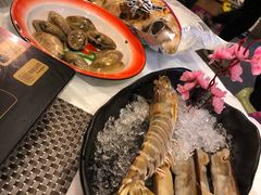 -鲜入围煮花胶鸡海鲜火锅