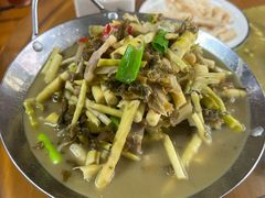 -芦茨金富饭庄·25年老字号·专做稻草鸡