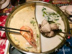 大虾冬阴功汤底-甘尼仕印度餐厅爵士酒吧(阳春巷店)