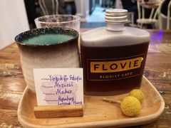 -FLOVIE FLORIST CAFE