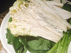 -猪啊牛呀羊啊铜盘烤肉(正大广场店)