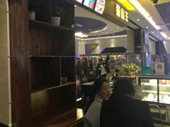 -临泉大地影城(大润发店)