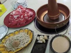-洞庭洲·防空洞火锅·铜锅涮肉·烧烤(新百广场店)