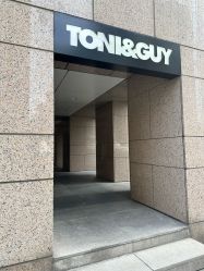 -TONI&GUY