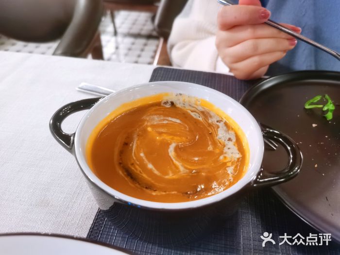 Ponte 意大利餐厅松露南瓜汤图片