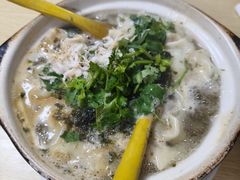 -小许三鲜砂锅馄饨店(家多乐烟酒店)