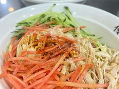 -牛一嘴·兰州牛肉面·大盘鸡(财富中心店)