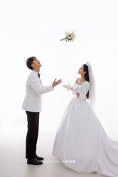 -红番婚纱礼服