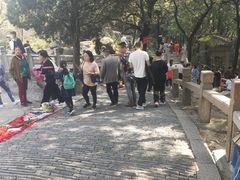 -灵岩山风景区
