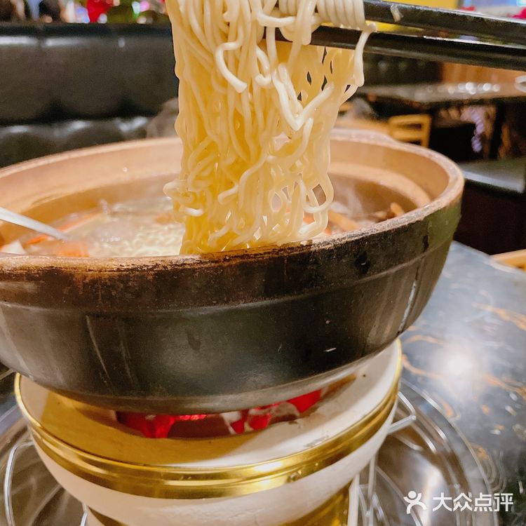 碳炉鸡煲|广州入秋后的火锅🔥广式打边炉