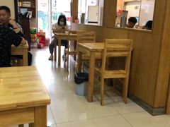 大堂-阿彬生炒牛肉面(解放路店)