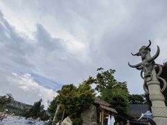 -七彩云南古滇温泉山庄