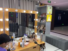 -企鹅照相馆(岗顶天娱店)
