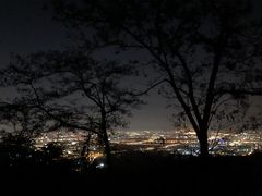 -鬼笑石后山停车场