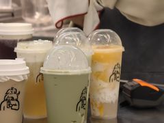 -喜茶(迪士尼小镇·平行宇宙店)