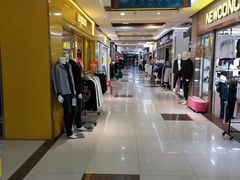 -汉口北国际商品交易中心品牌服装城