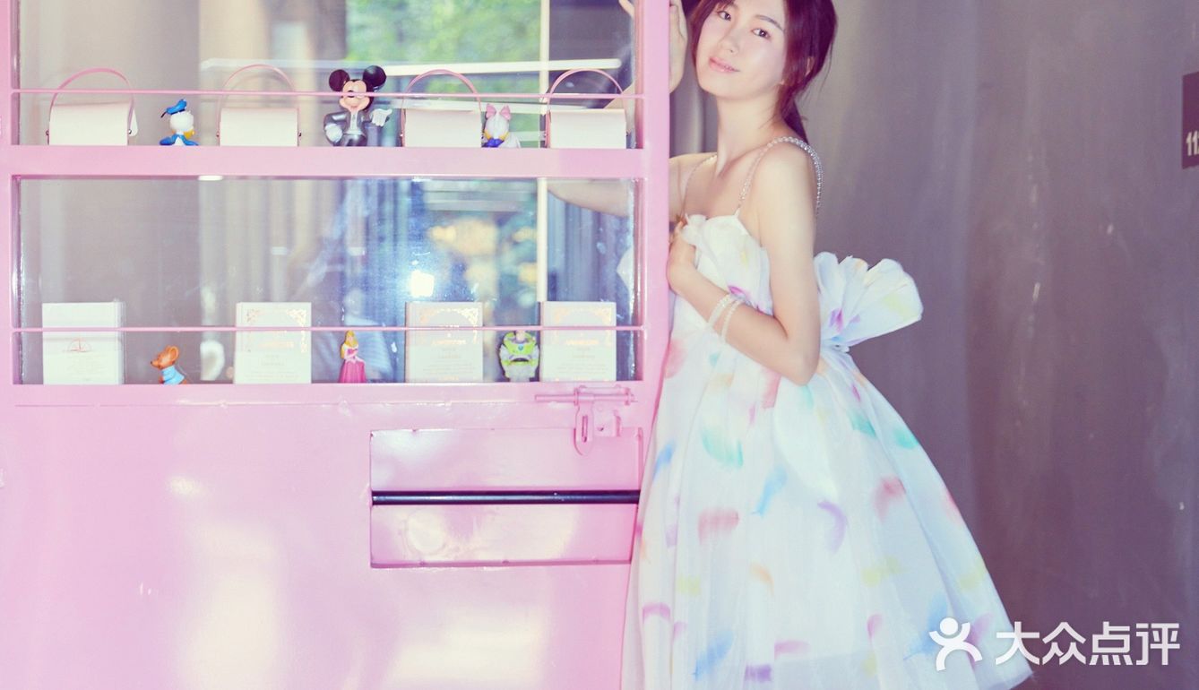 子妤探店 爱丽丝梦游仙境的半日王国