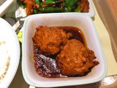 狮子头-老乡鸡(上海品尊国际中心店)