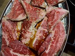 牛雪花-山居屋炭火烧肉(虎门万达店)