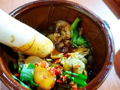 尖椒擂茄子-老滇山寨•云南特色菜•地方菜•民族风情歌舞表演(金碧店)