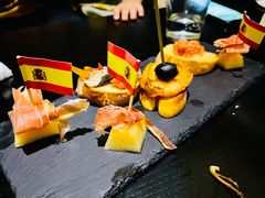 小食拼盘-C&R西班牙餐厅