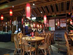 大堂-野山舂·贵州现舂酸汤火锅(鸿通城店)