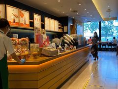 -星巴克臻选(华堂·新辰汇店)