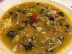 酸汤牛蛙-莲餐厅·湖北菜·藕汤是头牌(愚园路店)