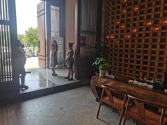 -忆江南·临江鱼馆