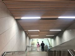 -龙溪路(地铁站)