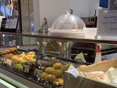 面包甜点陈列柜-西树泡芙(湖滨银泰in77B区店)