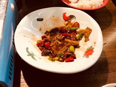 -刘姐啤酒鱼民族演艺餐厅(西街总店)