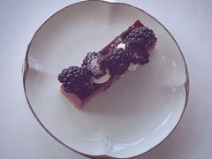 【23FA下午茶】蓝莓啫喱马斯卡彭芝士蛋糕-杭州柏悦酒店·悅厅