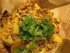 -红渡小香·牛肉麻辣香锅(车站南路店)