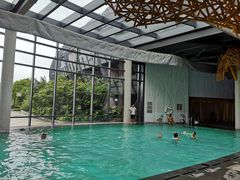 -上海滴水湖皇冠假日酒店