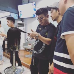 -茶发Salon·烫发染发理发