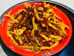 干煸藕丝-回·龙虾铺·盆盆蟹·烧烤大排档(回龙观店)