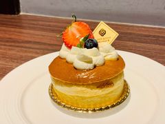 草莓皇牌梳芙厘-KNOTKNOT珞珞·日式甜品(K11店)