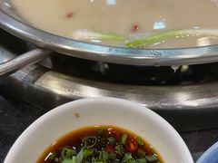 -老来福·非遗酸汤兔(凯旋路店)