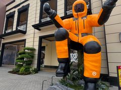 -王府井奥莱临潼小镇(临潼店)