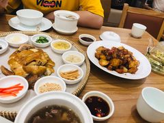 -顺风汤馆·广府粤菜(江宸天街店)