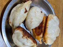 -黄阿姨锅贴大王(万航渡路店)