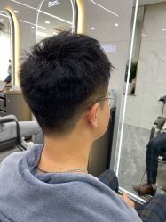 -七分屋LA·烫发·染发·剪发