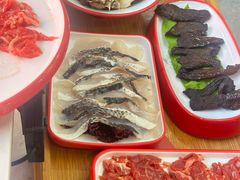-毛辣果·贵州红酸汤牛肉火锅(西单店)