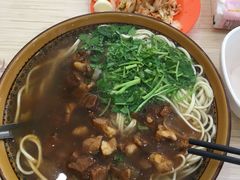 红烧牛肉面-一城一面兰州纯汤牛肉面