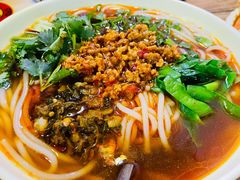 纯正云南小锅米线-遇见阿家村云南菜(魏公村店)