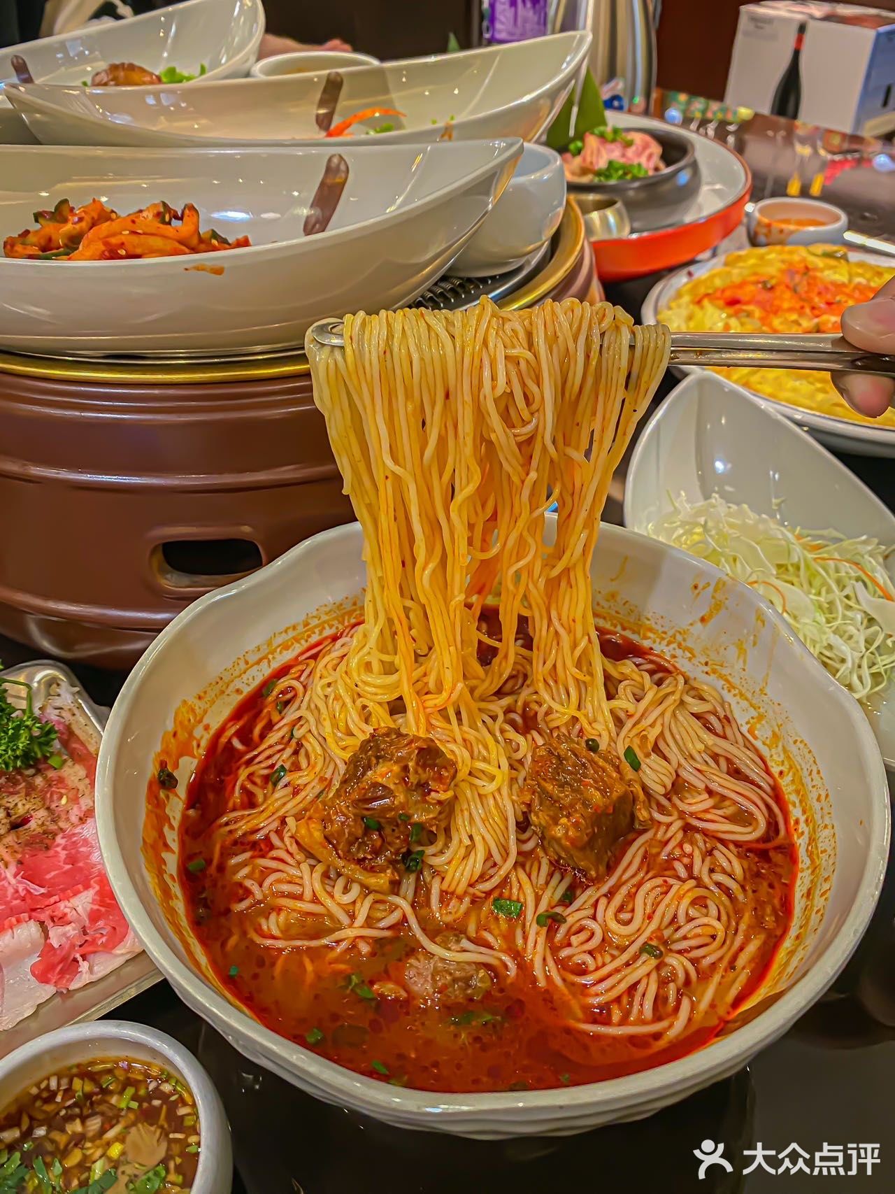 饭点需要排队，吃的还都是回头客， 推荐菜品